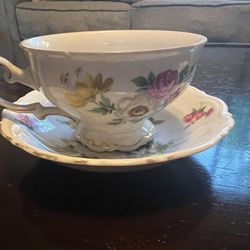 Teacup (tea cup) and Saucer - Bone China 