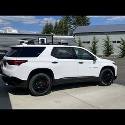 2022 Chevy Traverse Loaded Low Miles