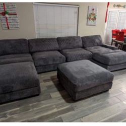 New 6 Piece Modular Sectional Couch! Includes Free Delivery 🚚! 