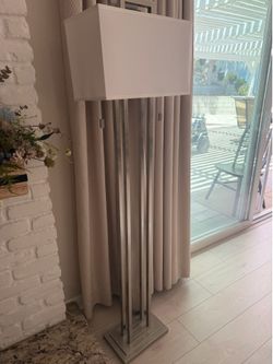 Floor lamp