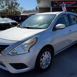2017 Nissan Versa 