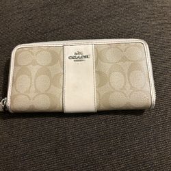 Coach wallet