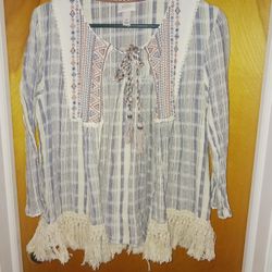 Beautiful Ladies Size Medium Knox Rose Top