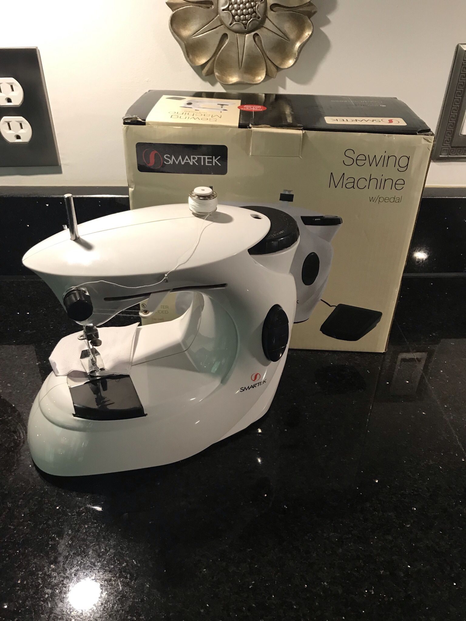 Smartek Mini Sewing Machine RX-05WAD