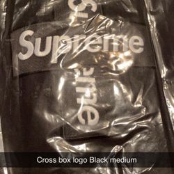 Cross Box Logo Black Size Medium