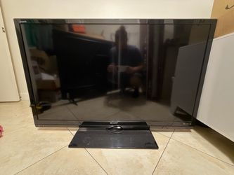 Sharp aquos 50’ tv