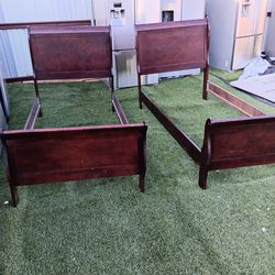 2 Twin Size Bed Frame 