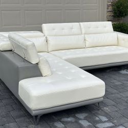 🛋️ Sofa/Couch Sectional - White - Leather - Delivery Available 🚛