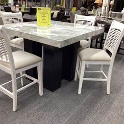 5 Pc Dinning Table $699