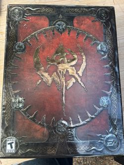 Warhammer Online: Age of Reckoning Collector’s Edition – Box, Book, Miniature (No Discs)
