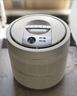 Honeywell 50250  heavy-duty true HEPA air purifier