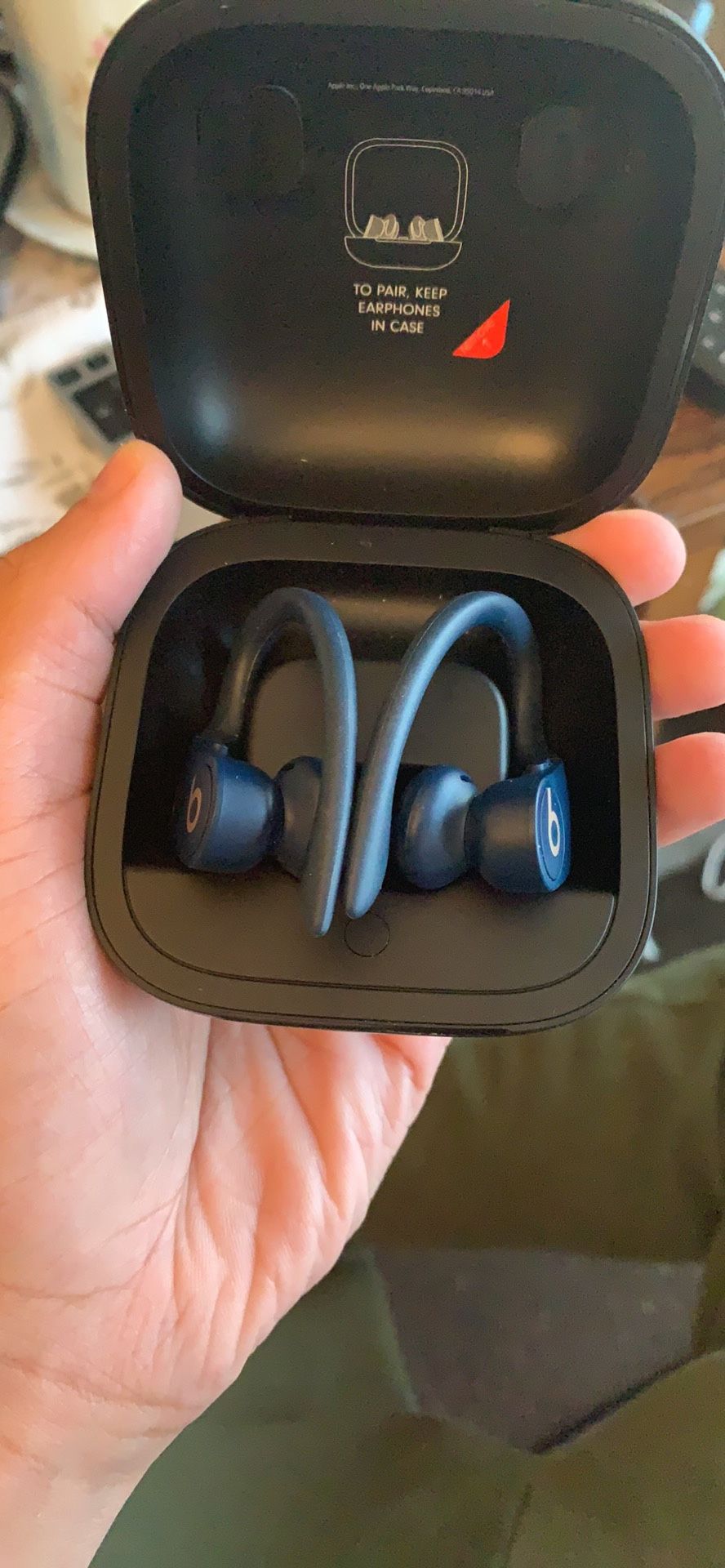 Powerbeats pro navy blue like new