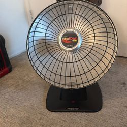 Presto HeatDish + Tilt Parabolic Electric Heater – Great Condition