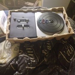 Nintendo Wii DJ Hero 2 Turntable Bundle With Unopened Game