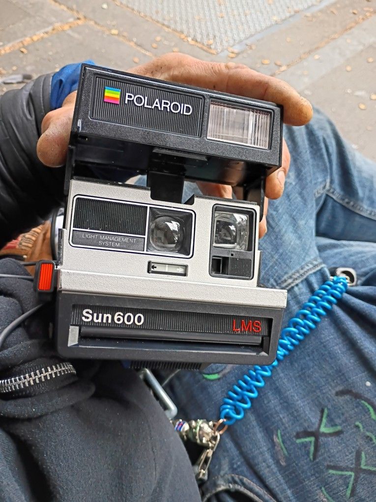 Polaroid 600 Land Camera