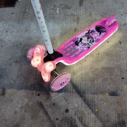 Light Up Minnie Mouse Scooter
