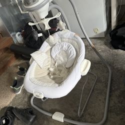 Graco Swing And Bouncer 