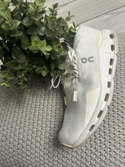 On cloud men shoes