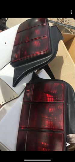 2007 Mustang Taillights/ Car parts