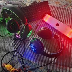 Gaming Headphones Red Green Led Light Up With Mic Microphone Keyboard Rechargeable Wireless Bluetooth Speaker 