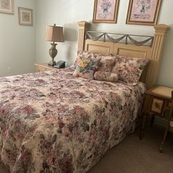 Queen Bedroom Set And Desk With Chair
