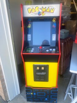 Pac-Man arcade 1up legacy edition w/ base