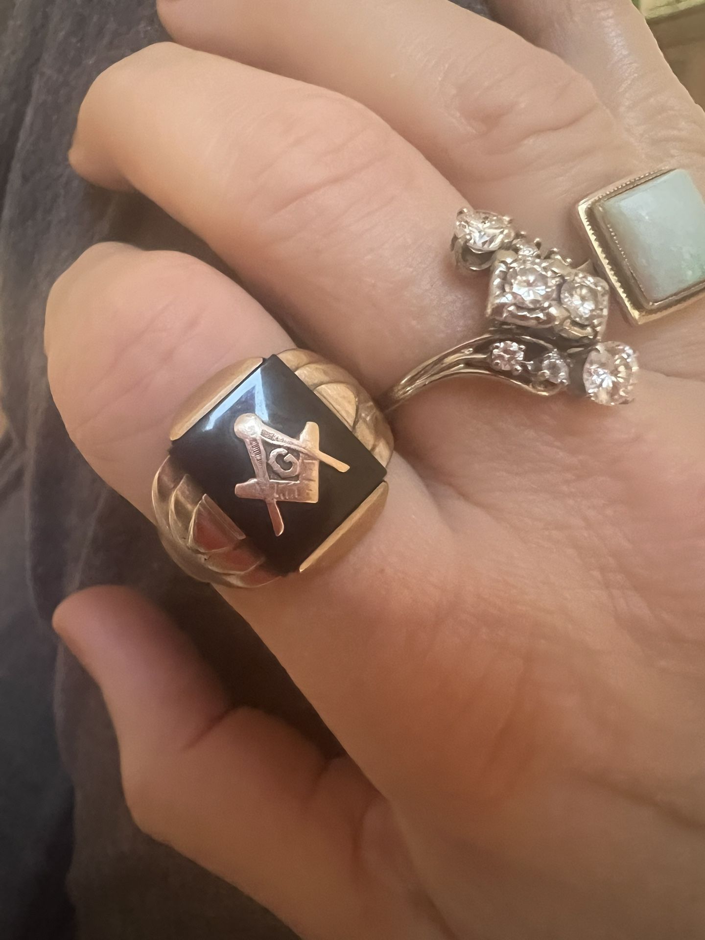 Vintage Big 10k Art Deco Mason Ring