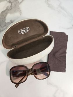 Authentic Coach Oversized Sunglasses / Woman