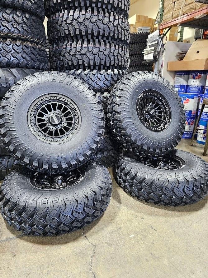 New Set 4 Lug Can-am X3 MetalFX 15x7 Beadlocks With 33" EFX All Terrain
