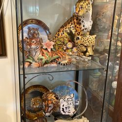 Wild cats collectibles. See all pictures. Various prices, inquire if interested.