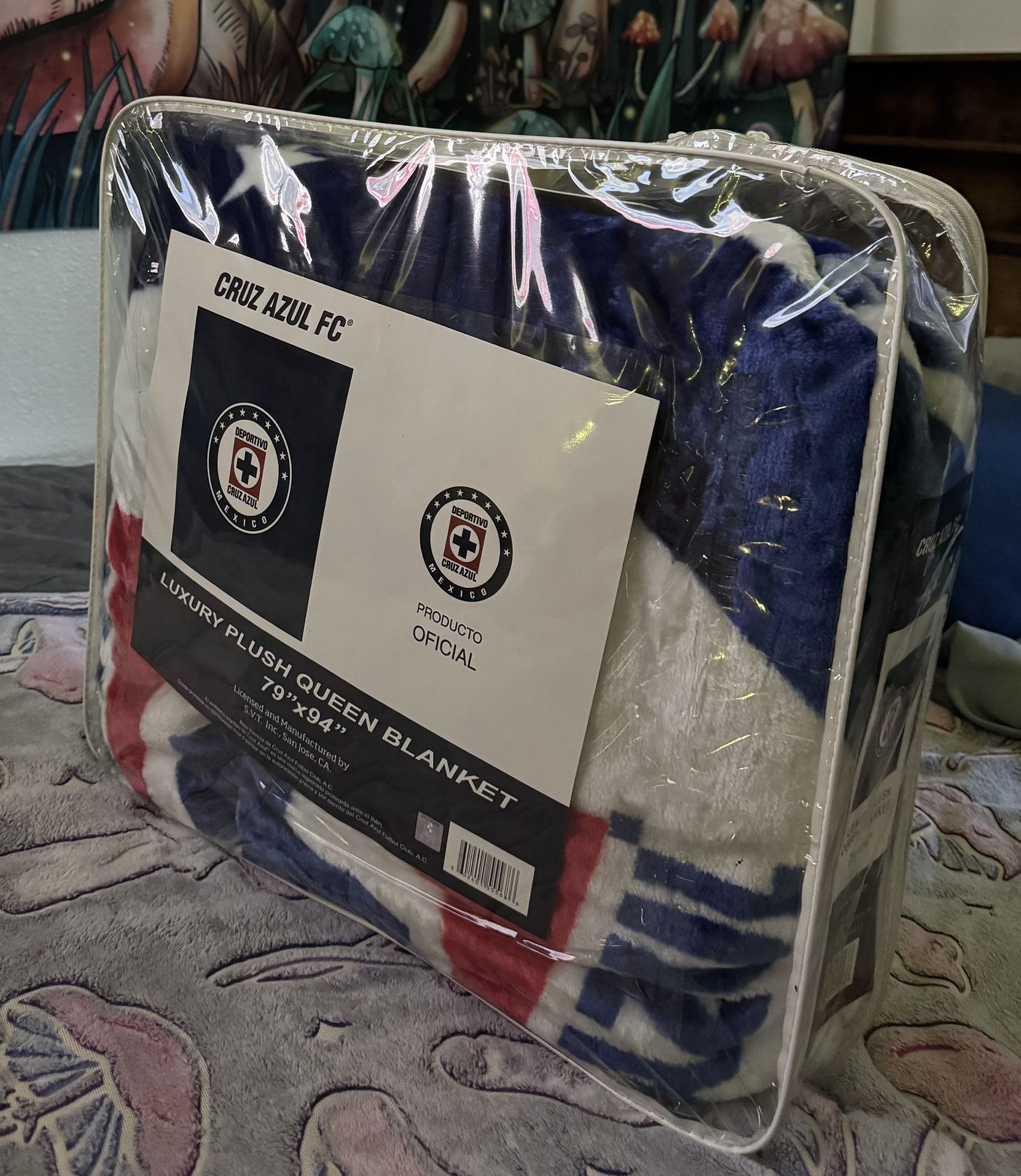 Cruz Azul Luxury Plush Queen Blanket