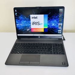 HP 11th Gen LAPTOP 8 Core I5 @2,4GHz. GPU INTEL IRIS Xe128MB.16G Ram, 256G M2.15,6” Screen, WIFI/Bluetooth, USB3, Camera, C-Port. New Battery, Win11 P