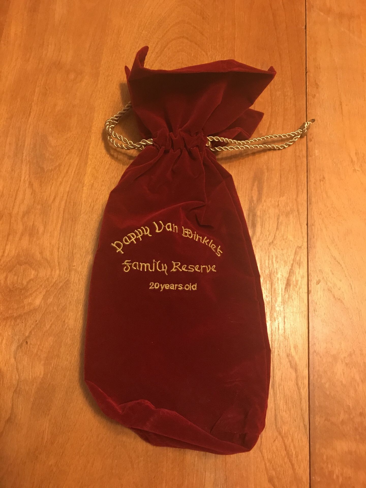 Pappy Van Winkle 20 year red velvet bag