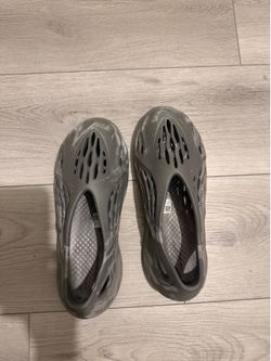 yeezy foam runner