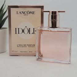 Lancôme 

Idôle Le Parfum Refillable

.8 fl 