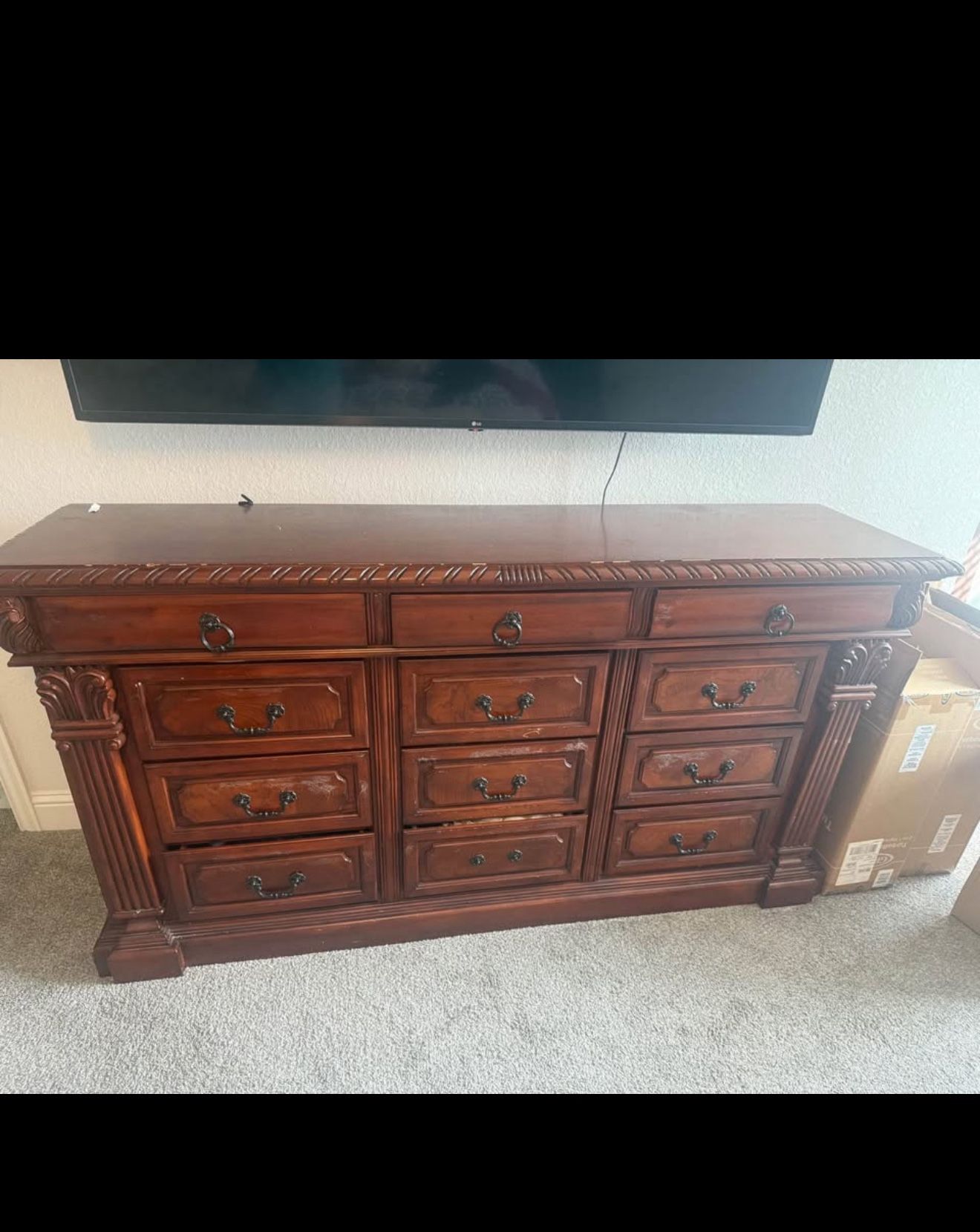 Dresser Comes With A Mirror