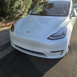2022 Tesla Model Y Long Range w/3rd Row