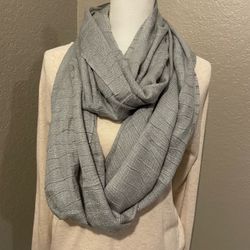 Infinity scarf