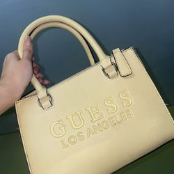 GUESS LA purse 