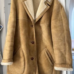 LL Bean Sheepskin Jacket. Women’s Size 12. 42” Chest. 31” Long. Cash Only Pick Up In San Francisco.