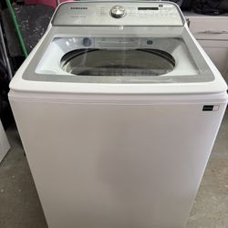 LIKE NEW SAMSUNG WASHER WORKS PERFECT 