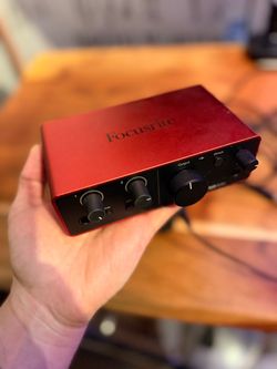 Focusrite Scarlett 2i2 USB Audio Interface