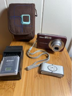 Nikon COOLPIX S210 10MP 3x Zoom Point & Shoot Digital Camera Purple Touch Screen