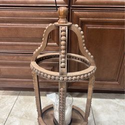 Deco 79 Reclaimed Wood Indoor/Outdoor Candle Lantern - Beaded Decorative Candle Holder, 13" x 10" x 29", Brown