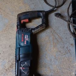 Bosch Bulldog Extreme Hammer Drill