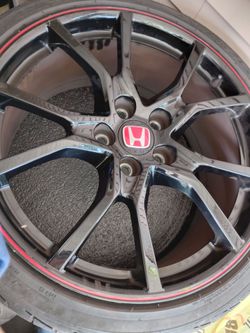 5 Tires and 4 Rims 2017-2021 Honda Civic Type Triangle 245/35R20 95V TR968