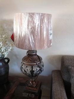Like new Antique Copper table lamp 30” H x 14” Shade diameter x 13” Base diameter