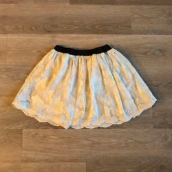 NEW Women Elegant Lace Embroidered Knitted Puffy Skirt