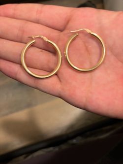 Gold earrings