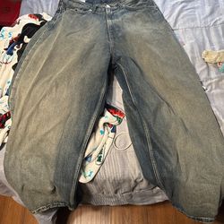 Baggy Pants